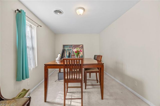 2308 Bidgood DR, Portsmouth, VA 23703