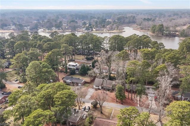 2308 Bidgood DR, Portsmouth, VA 23703