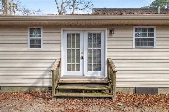 2308 Bidgood DR, Portsmouth, VA 23703