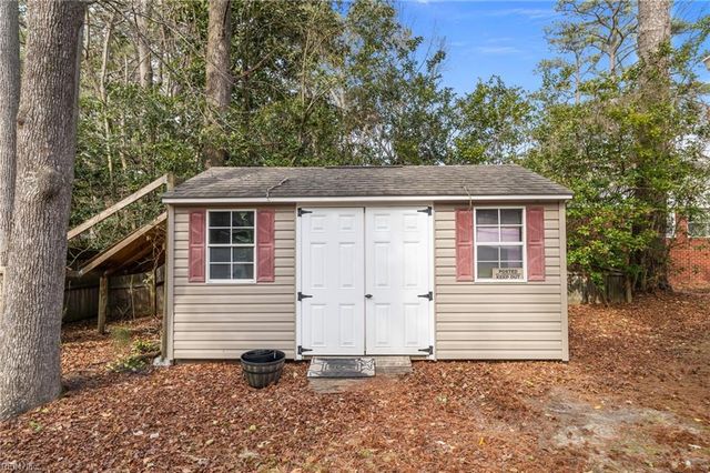 2308 Bidgood DR, Portsmouth, VA 23703