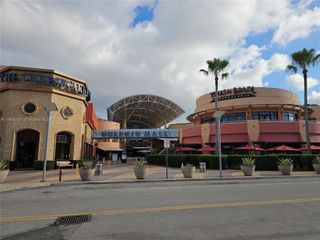 11401 NW 12th St, Sweetwater, FL 33172