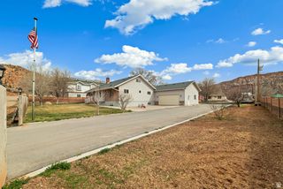 720 N CENTRAL ST, Hildale, UT 84784