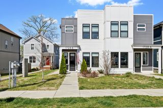 1728B Pecan St, Nashville, TN 37208
