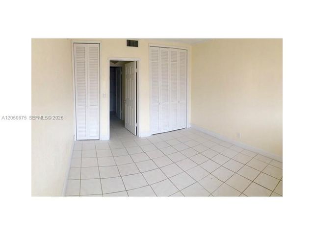 1430 NE 170th Street 317, North Miami Beach, FL 33162