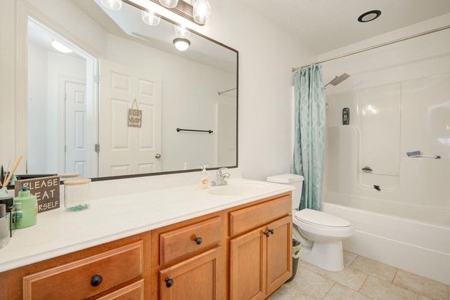 701 Moore Street, Richwood, TX 77566