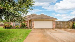 701 Moore Street, Richwood, TX 77566