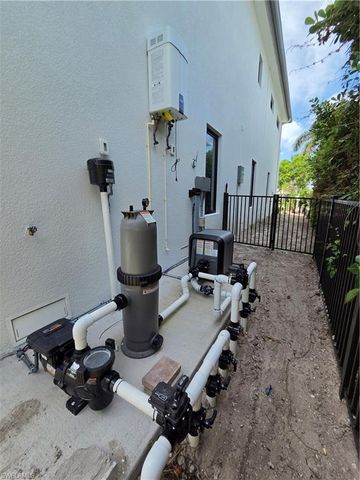 231 1st ST, Bonita Springs, FL 34134