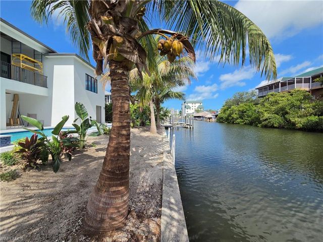 231 1st ST, Bonita Springs, FL 34134