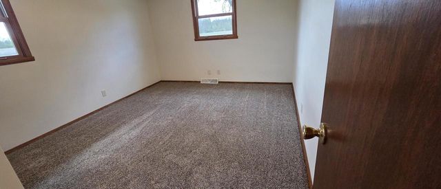 3360 Oakwood ROAD, Oak Creek, WI 53154