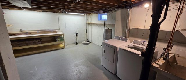 3360 Oakwood ROAD, Oak Creek, WI 53154
