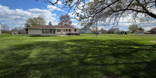 3360 Oakwood ROAD, Oak Creek, WI 53154