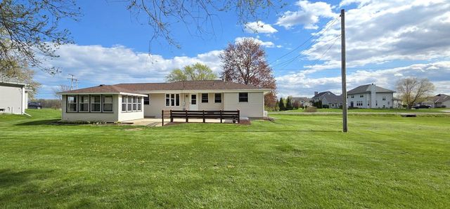 3360 Oakwood ROAD, Oak Creek, WI 53154