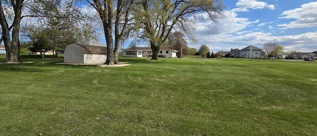 3360 Oakwood ROAD, Oak Creek, WI 53154