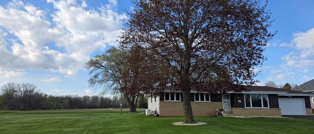 3360 Oakwood ROAD, Oak Creek, WI 53154