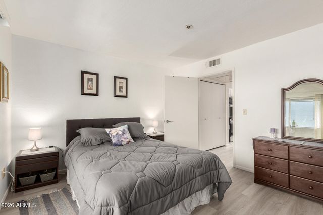 12123 W BELL Road 339, Surprise, AZ 85378