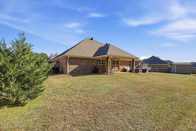 988 Clubhouse Drive, Pearl, MS 39208
