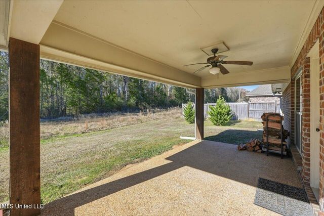 988 Clubhouse Drive, Pearl, MS 39208