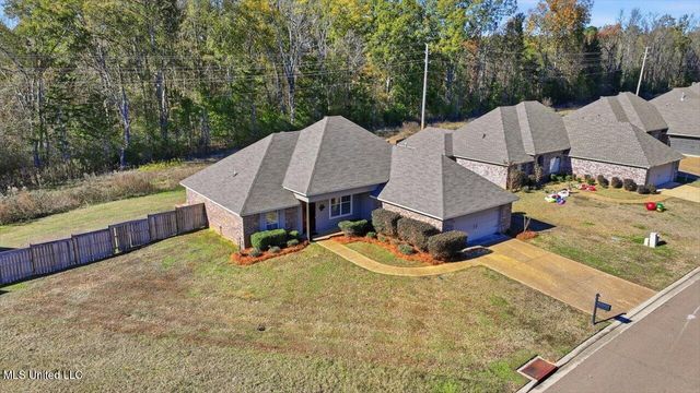 988 Clubhouse Drive, Pearl, MS 39208
