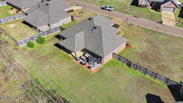 988 Clubhouse Drive, Pearl, MS 39208