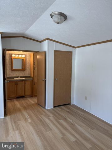 220 SAND CASTLE BLVD, Fruitland, MD 21826