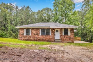 29 Summer Lane, Poplarville, MS 39470