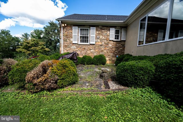 552 FROST AVE, Warrenton, VA 20186