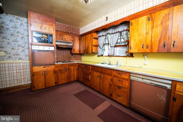 552 FROST AVE, Warrenton, VA 20186