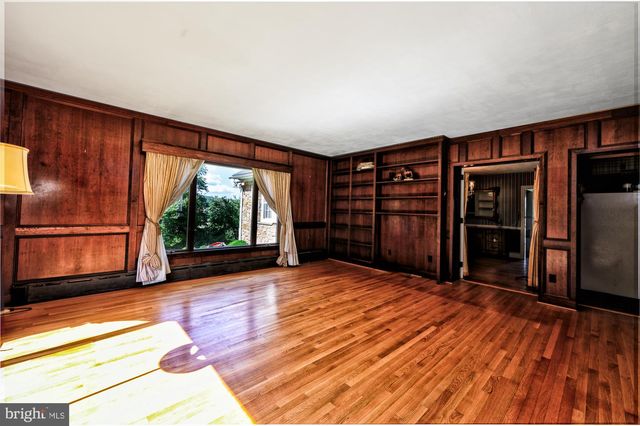 552 FROST AVE, Warrenton, VA 20186