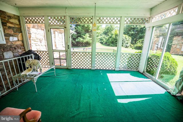 552 FROST AVE, Warrenton, VA 20186