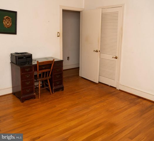 552 FROST AVE, Warrenton, VA 20186
