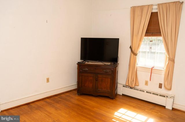 552 FROST AVE, Warrenton, VA 20186