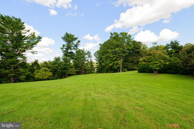 552 FROST AVE, Warrenton, VA 20186