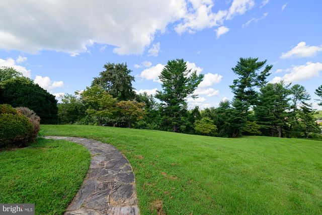 552 FROST AVE, Warrenton, VA 20186