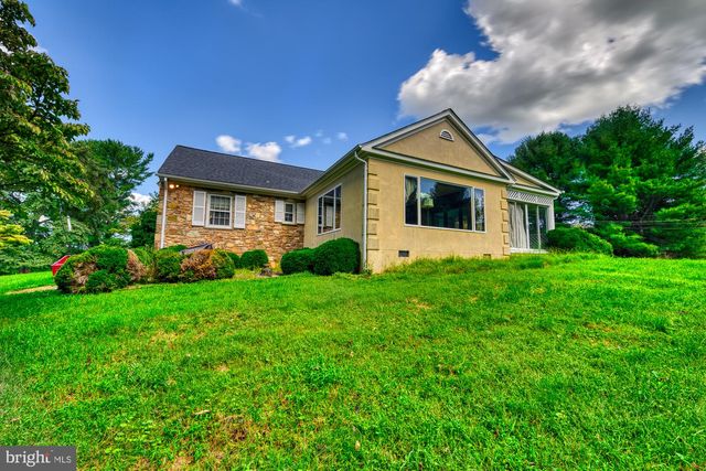 552 FROST AVE, Warrenton, VA 20186