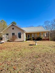 40 Motley Drive, Lafayette, GA 30728
