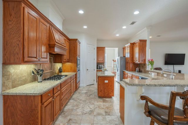 5303 Riviera Court, College Station, TX 77845