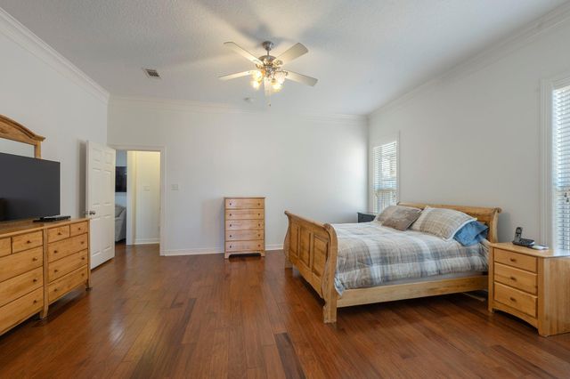 5303 Riviera Court, College Station, TX 77845