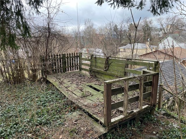 2618 Cleveland St, Mckeesport, PA 15132