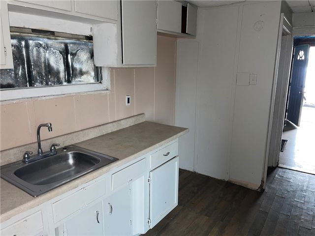 2618 Cleveland St, Mckeesport, PA 15132