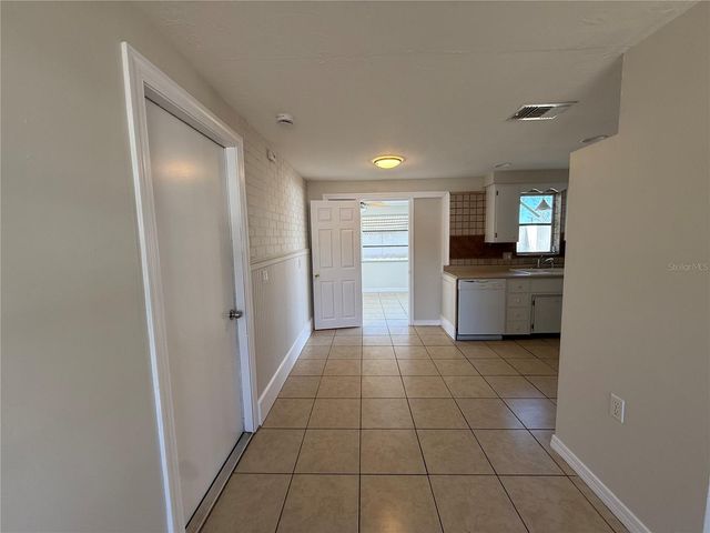 6627 JACKSON STREET, New Port Richey, FL 34653