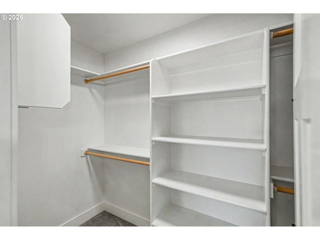433 GRANT St, Silverton, OR 97381