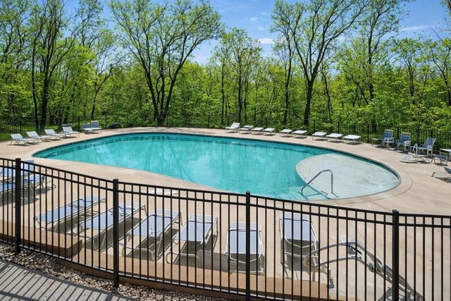 2504 Crosshill Drive, Crescent Springs, KY 41017