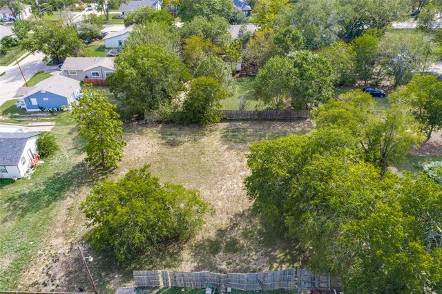 906 Hamilton Street, Mckinney, TX 75069