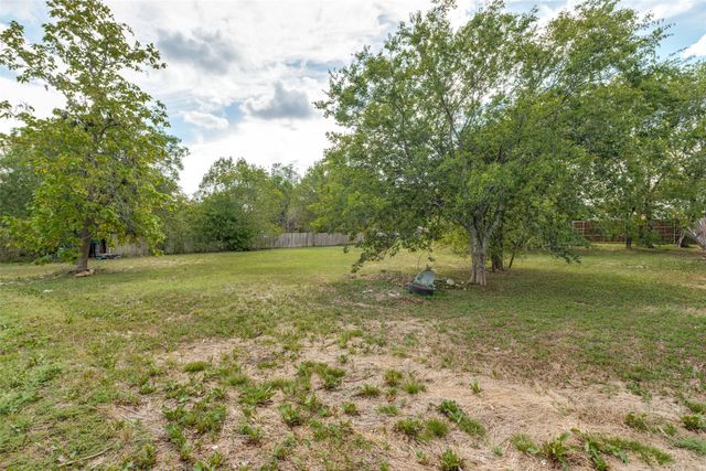 906 Hamilton Street, Mckinney, TX 75069
