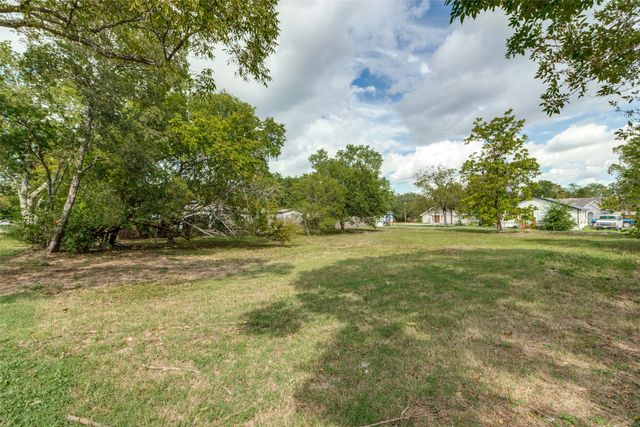 906 Hamilton Street, Mckinney, TX 75069