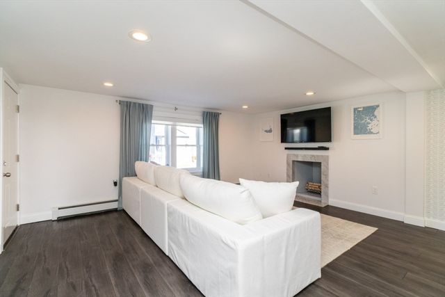 43 Sagamore Ave 1A, Winthrop, MA 02152