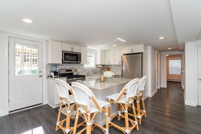 43 Sagamore Ave 1A, Winthrop, MA 02152
