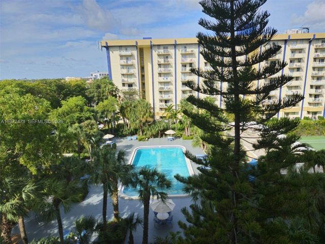 4550 NW 9th Street 704E, Miami, FL 33126