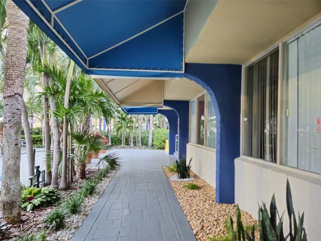 4550 NW 9th Street 704E, Miami, FL 33126