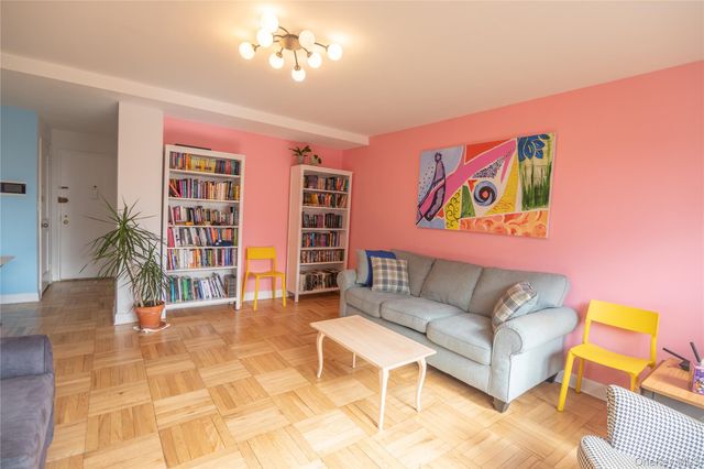 21-41 34th Avenue 11B, Astoria, NY 11106